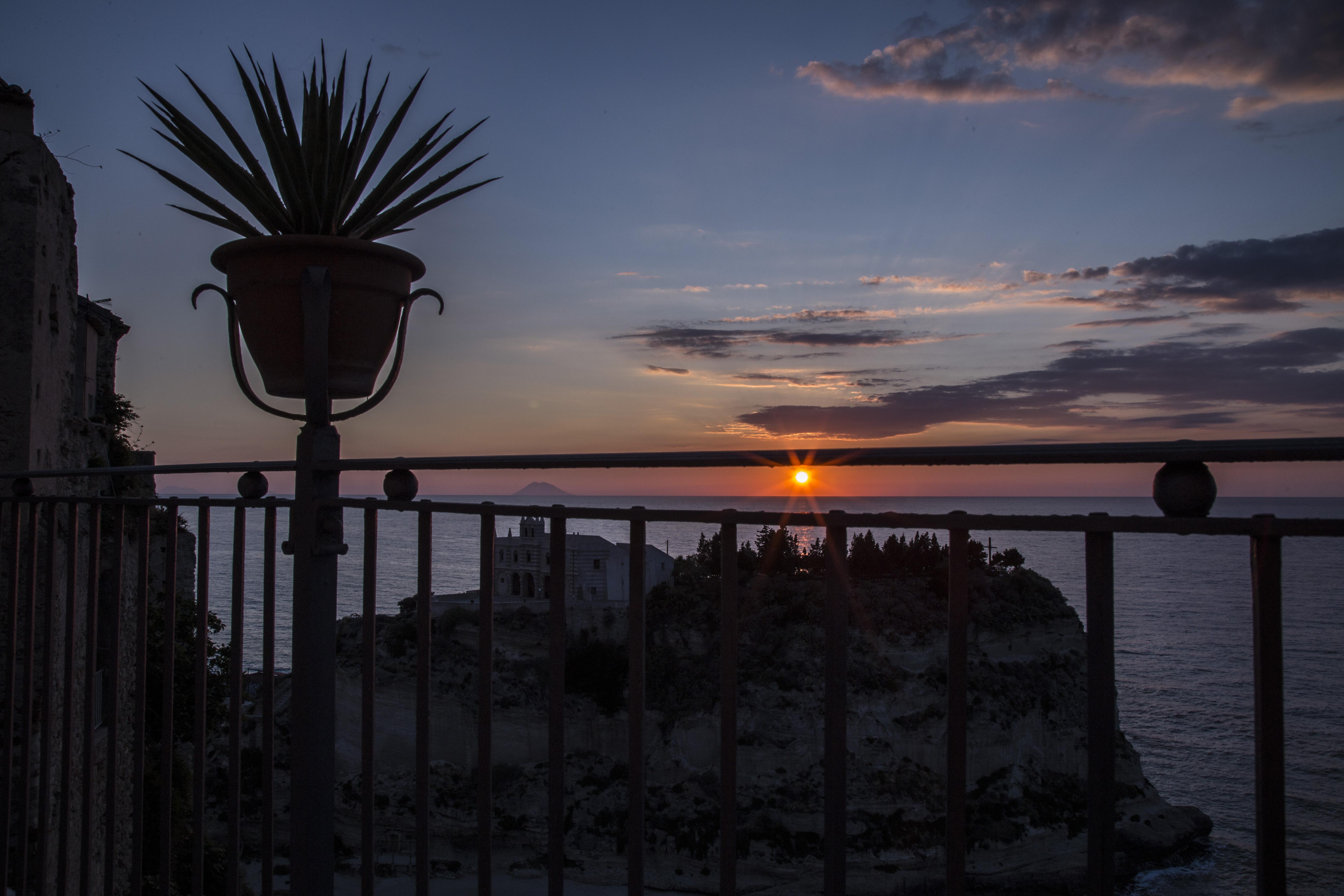 La Dolce Vita A Tropea Exteriör bild