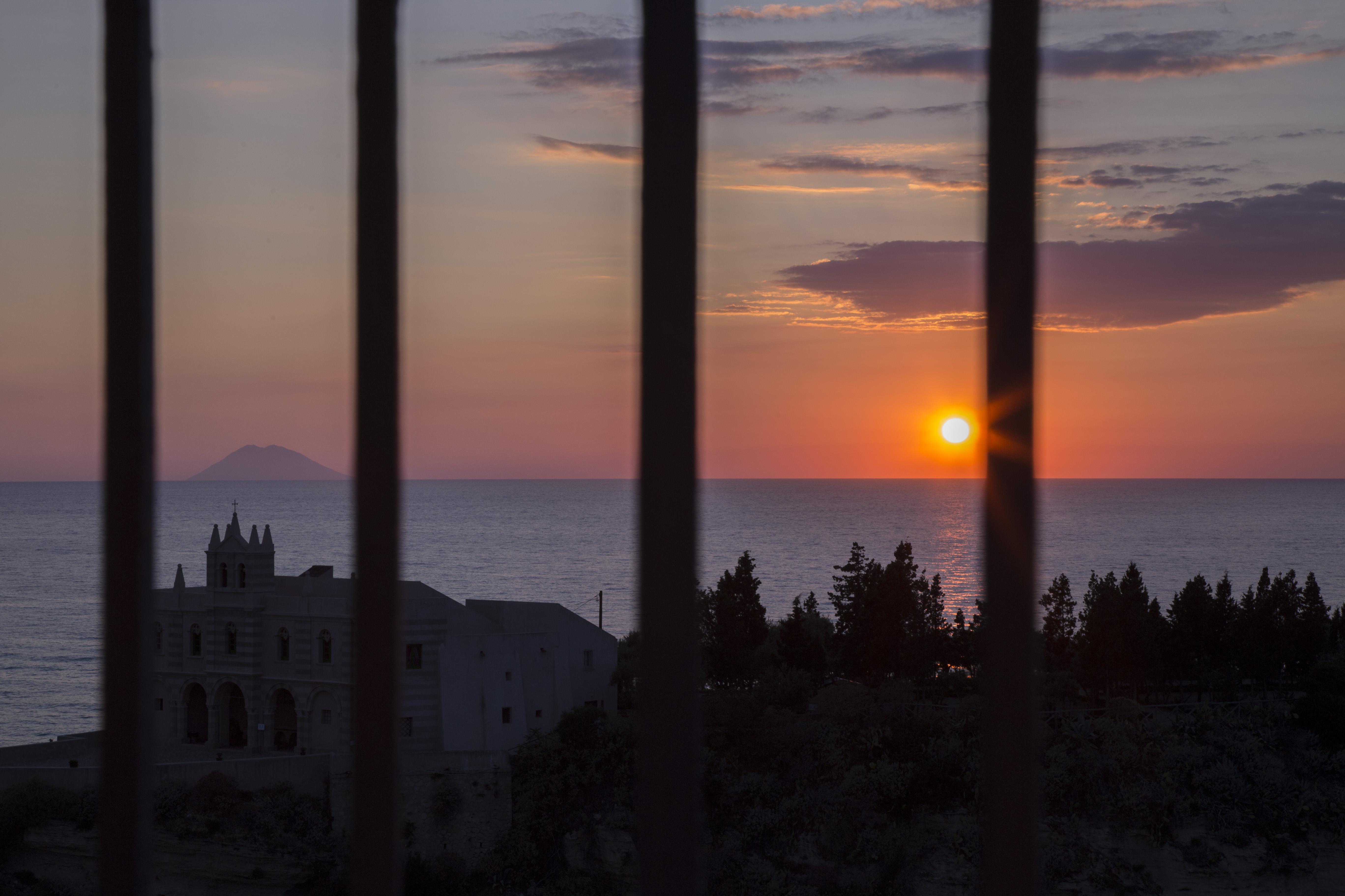 La Dolce Vita A Tropea Exteriör bild