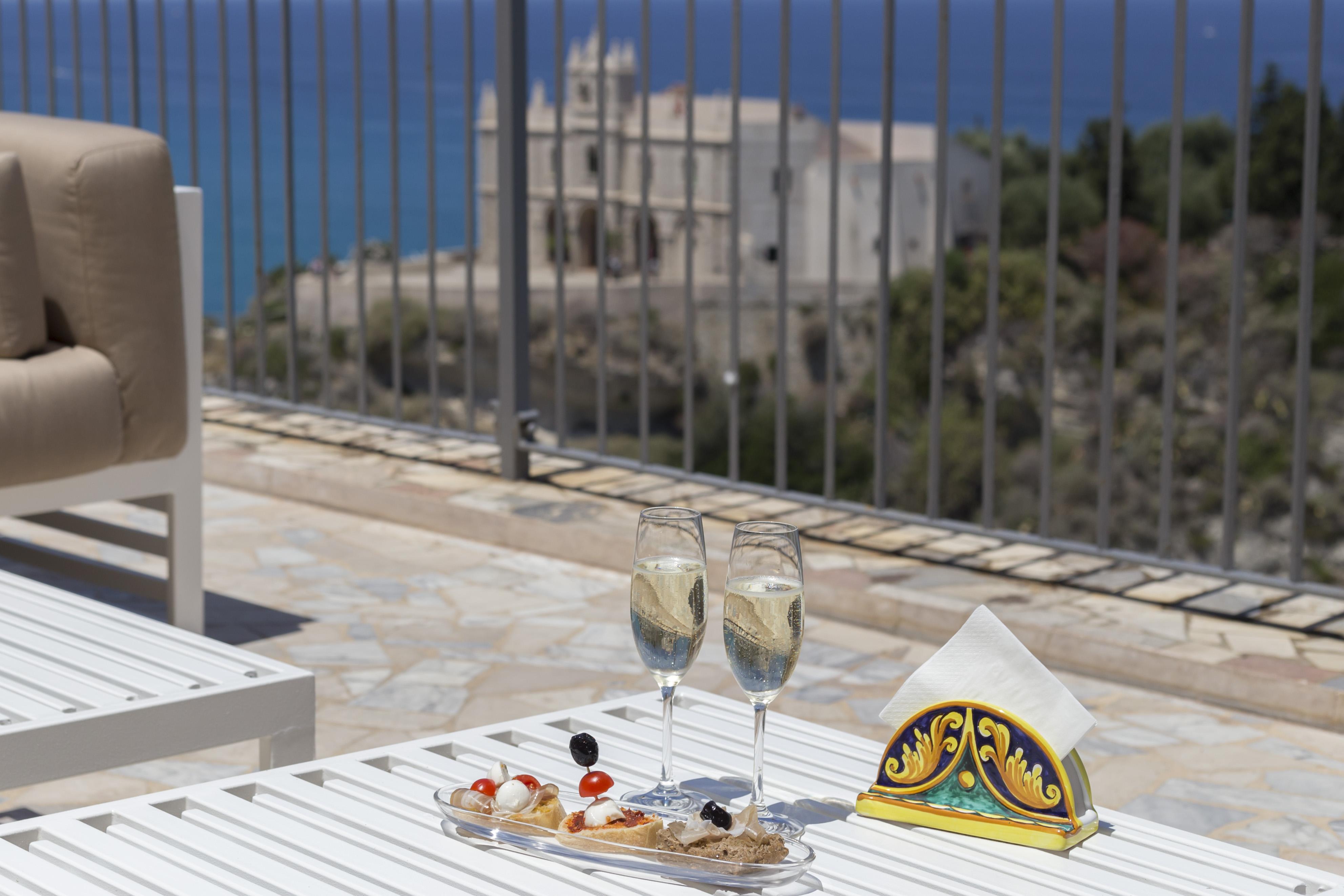 La Dolce Vita A Tropea Exteriör bild