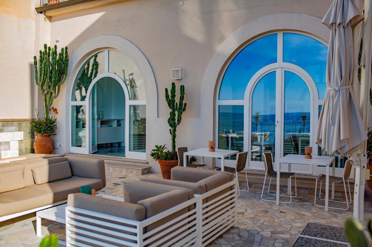 La Dolce Vita A Tropea Exteriör bild