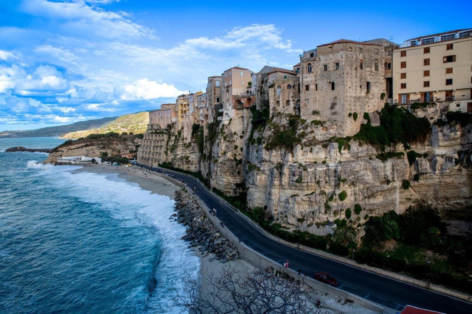 La Dolce Vita A Tropea Exteriör bild